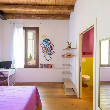 Couette-café Borgo Castello 3*